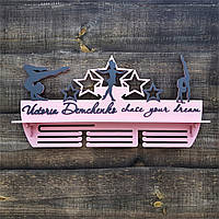 Медальниця для гімнастики. Полиця для кубків гімнастика. Акростатика