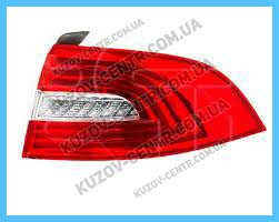 Задній ліхтар зовнішній правий Skoda Superb '13-15 (FPS) LED