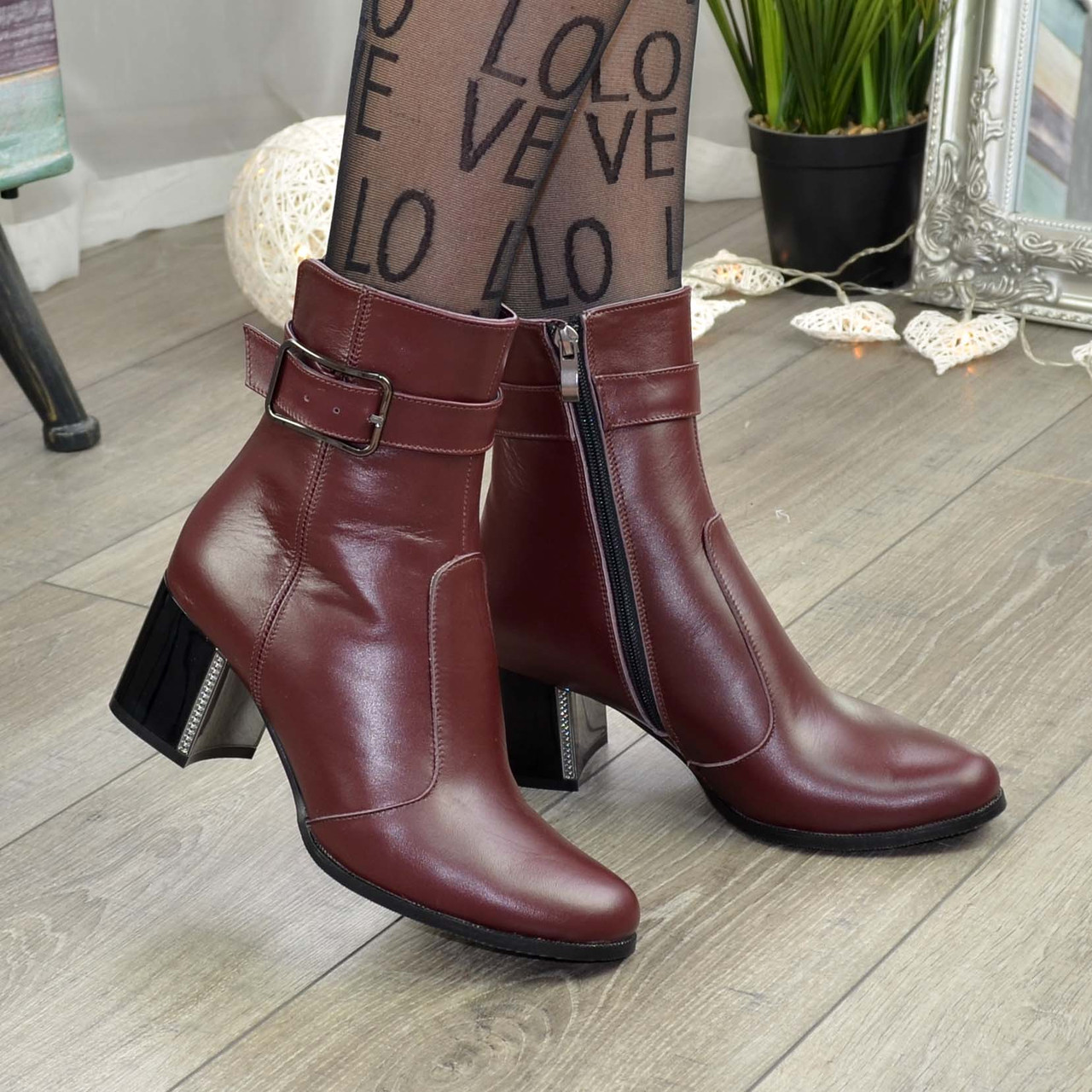 Черевики шкіряні на невисоких підборах, колір бордовий, фото 1