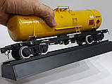 Модель сувеніру цистерна для перевезення бензину масштабу 1/25, фото 2