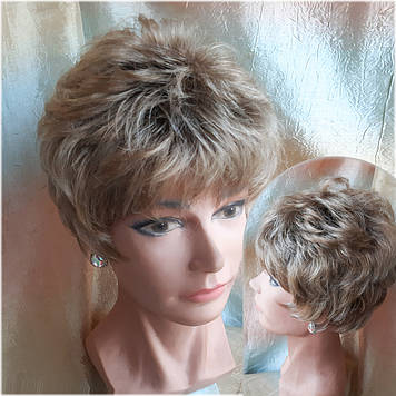 Перука коротка з канекалону карамельно-платиновий омбре 3363Y-Y928Н