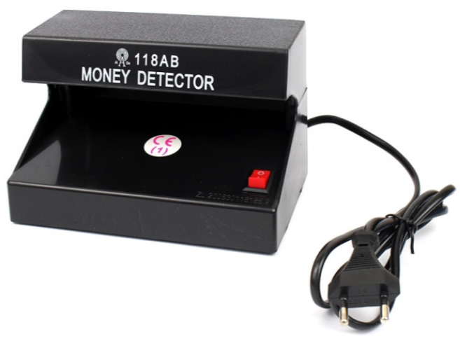 Портативний ультрафіолетовий детектор валют Money Detector 118АВ-2103