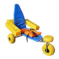 Плаваюча коляска для людей з обмеженими можливостями.