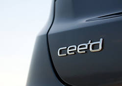 Емблема напис багажника Kia Ceed оригінал 86310-1h200