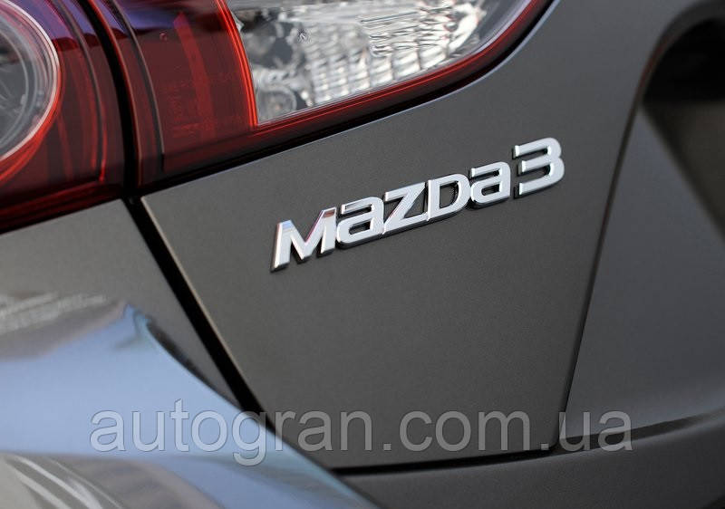 Емблема напис багажника Mazda 3