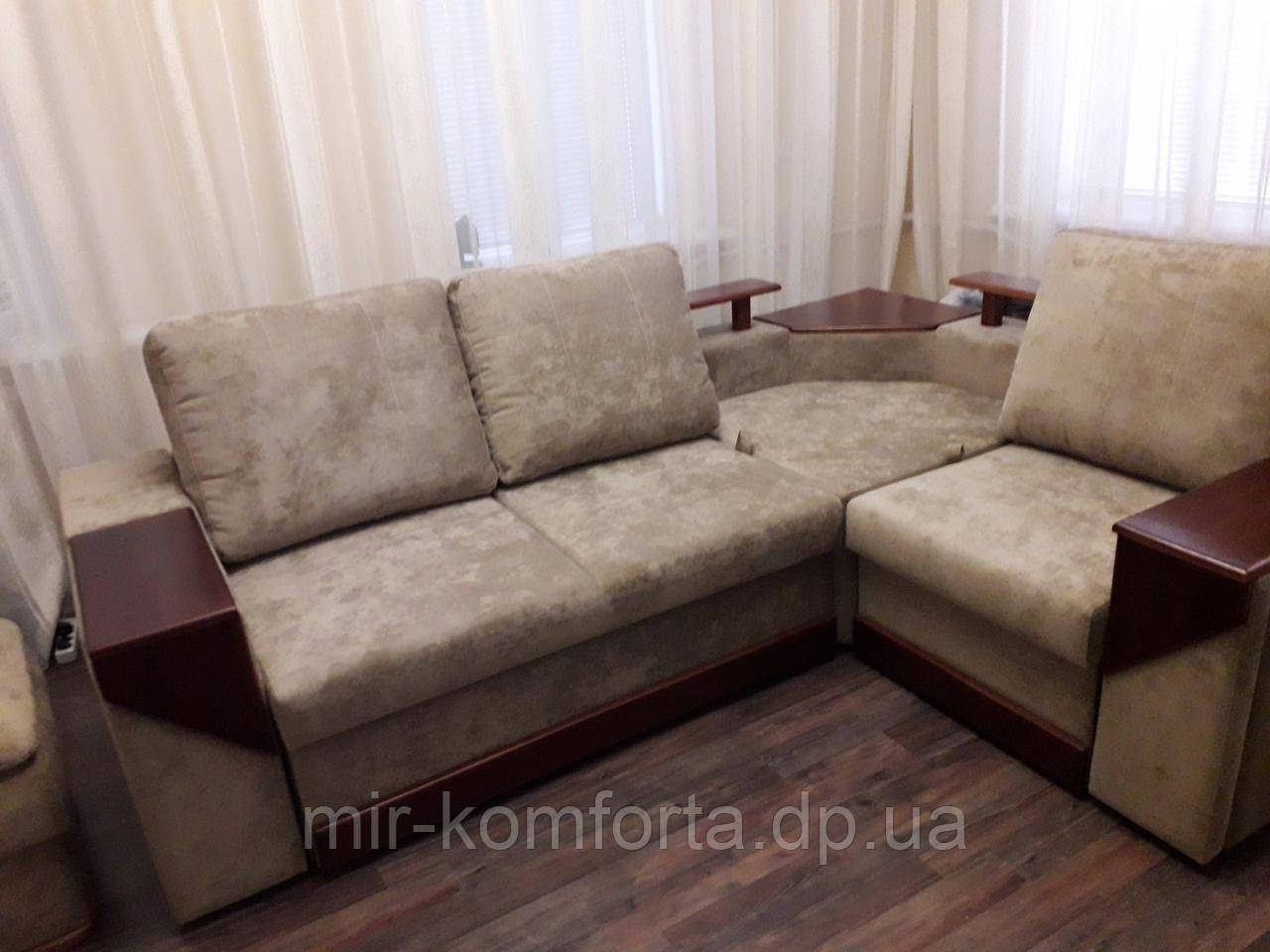 Перетяжка углового дивана с деревянными подлкотниками - фото 1 - id-p1269210906