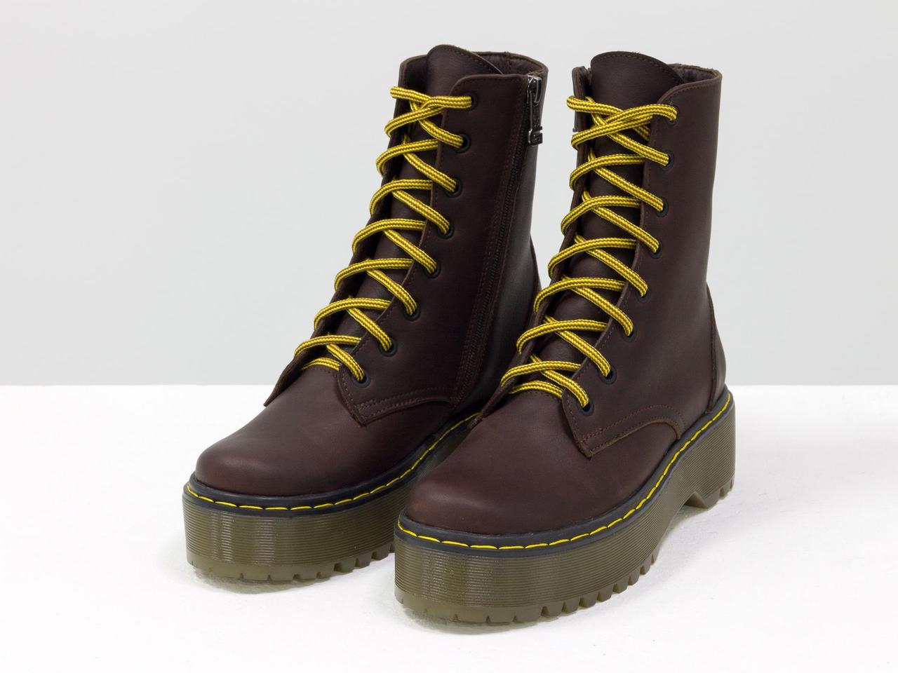 Жіночі черевики на шнурівці в стилі Dr. Martens