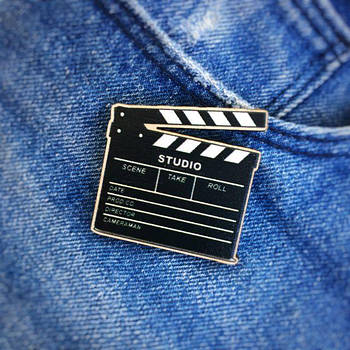 "Хлопавка нумератор" брошка дерев'яна з уф-друком