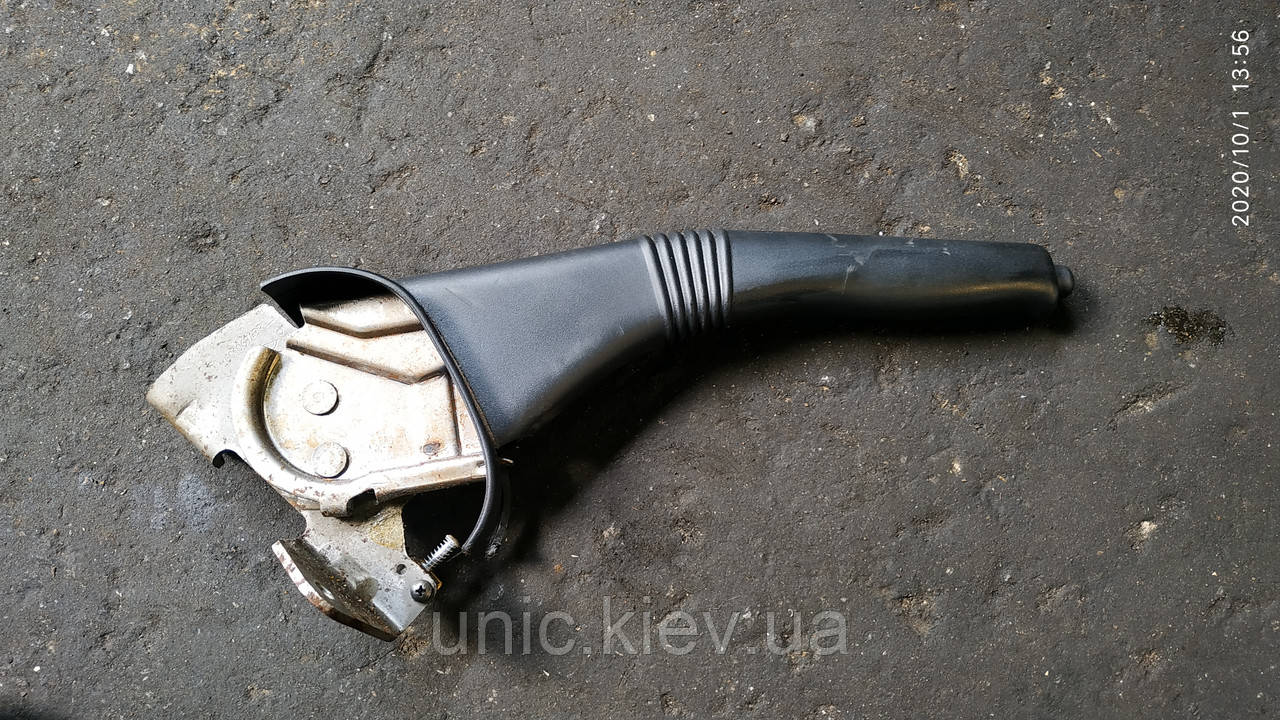 Рычаг стояночного тормоза (ручник) Рено Логан 2 / Сандеро 2 / Дастер б ...