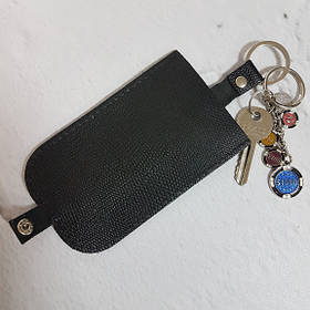 Ключниця з натуральної шкіри, чорна з тисненням під рептилію