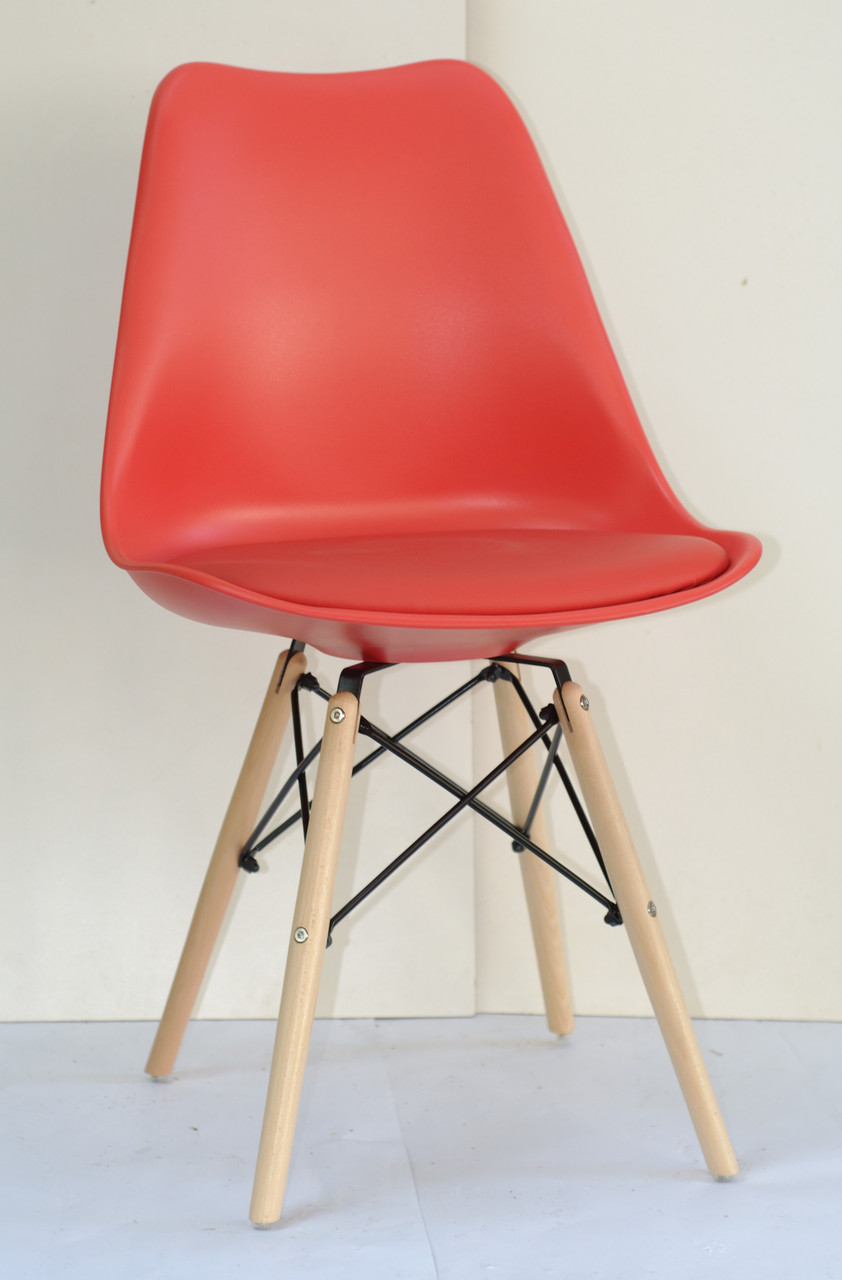 Стул с мягким сиденьем и деревянными ножками красный Milan-B - стильное дизайнерское решение для кафе, баров - фото 3 - id-p1268414208