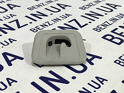 Гачок стелі спереду зліва Mercedes S212 A2128600131