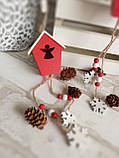 Новорічна дерев'яна підвіска "Домік-скворечник", довжина 35 см, 60/45 (ціна за 1 шт. + 15 гр.)с ангелом, фото 4