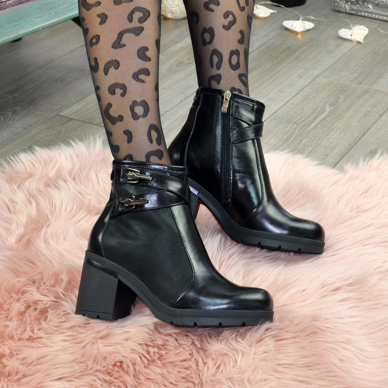 Черевики жіночі на стійкому каблуці, чорний сатин і лакова шкіра, фото 1