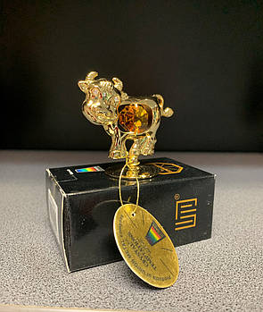 Статуетка Бика з червоними кристалами Сваровскі AR- 66/ 2. Символ 2021 року