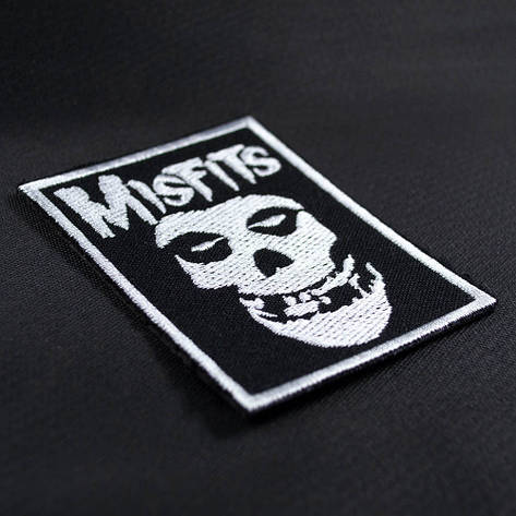 Нашивка з вишивкою MISFITS 1 Череп, фото 2