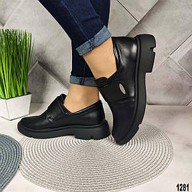 Жіночі чорні шкіряні туфлі туфлі на липучці без каблука. Натуральна шкіра.Осінь весна Розміри 37