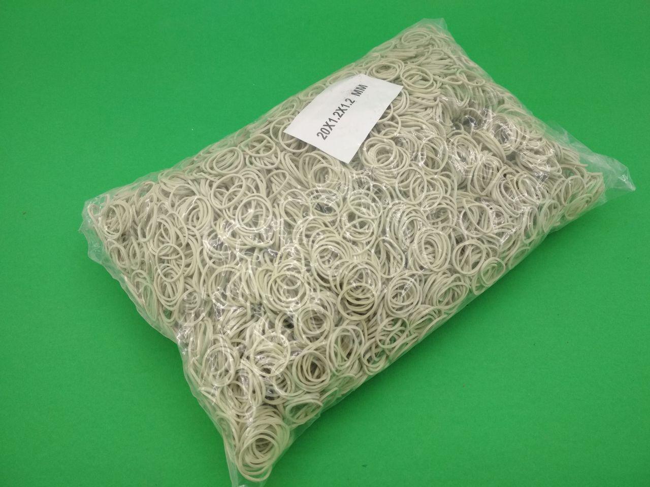 Гумка канцелярська для купюр біла Ø 20 мм х 1,2 мм "Plast" 1кг/уп.