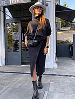 Теплый женский трикотажный юбочный костюм черного цвета