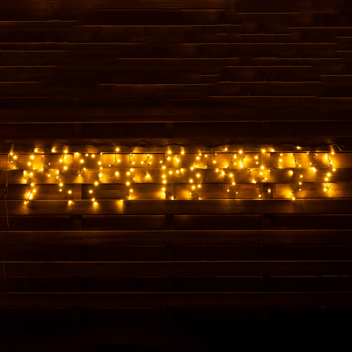 Електрогірлянда-штора LED вулична Yes Fun 150 ламп IP 65 тепло-біла чорний дріт код: 801166, фото 1