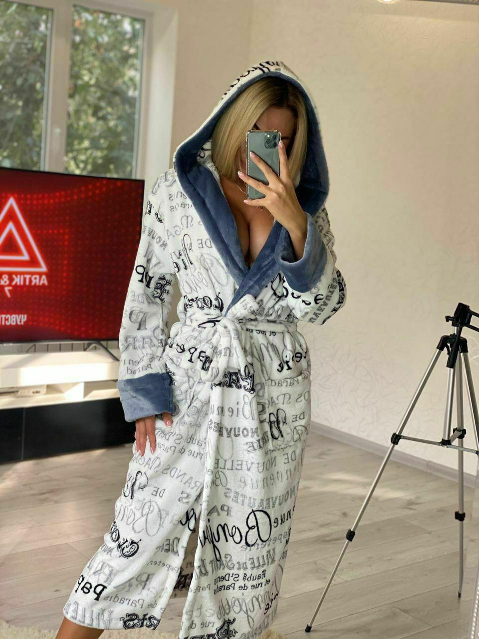 Гарний довгий махровий халат