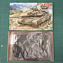 Український танк Т-64БВ з екіпажем українських танкістів на відпочинку., фото 3