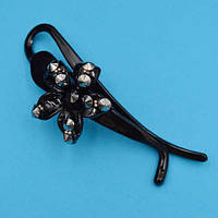 Шпилька для волосся чорний пластик квітка із сірими стразами