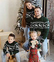 Сімейна колекція зелених в'язаних новорічних светрів
