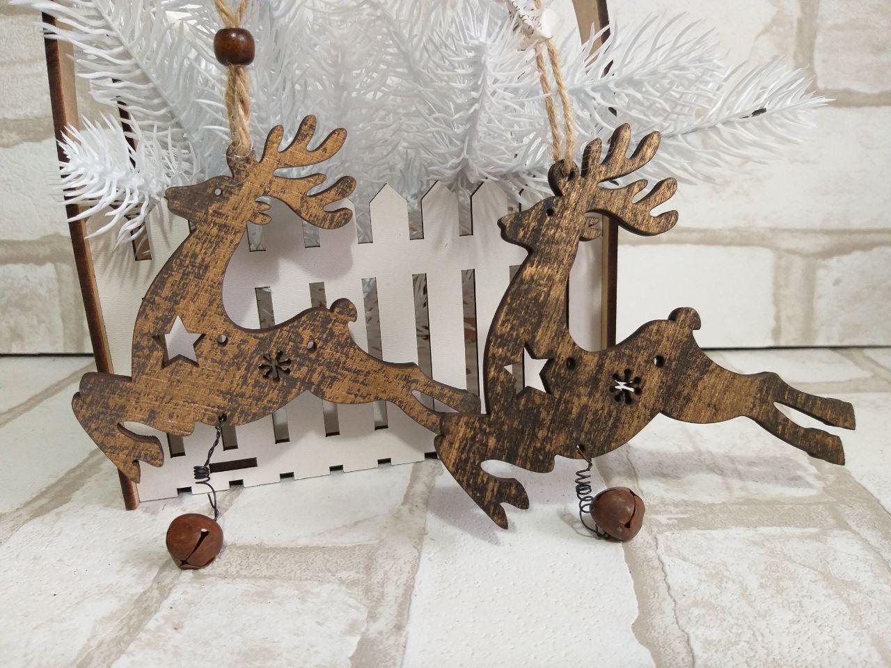 Олень дерев'яний з бубенчиком, 12х11 cm