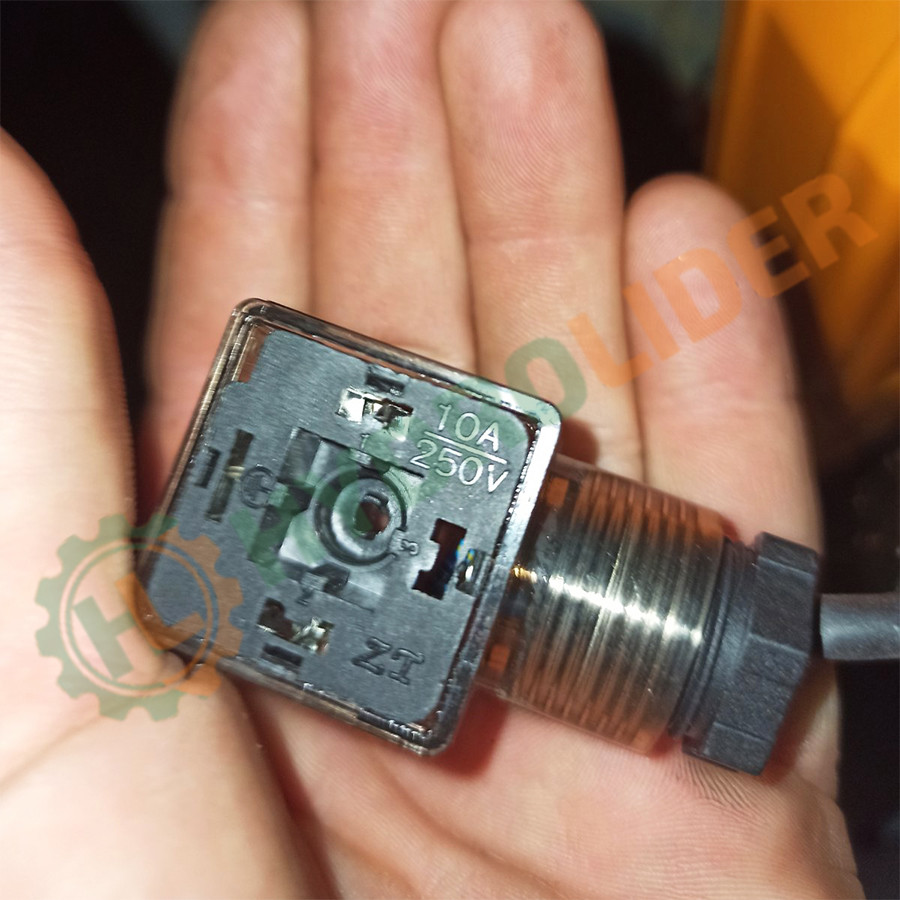 Пульт управления гидробортом 4 кнопки (электрогидравликой) - фото 2 - id-p1272402337