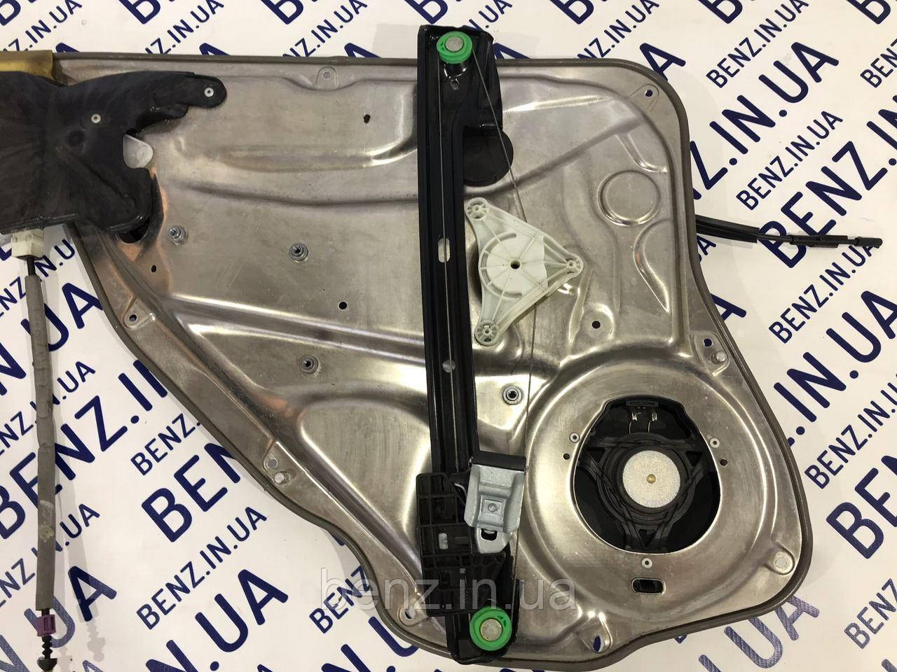 Склопідйомник задніх правих дверей Mercedes W212, W204, S212 A2127301879