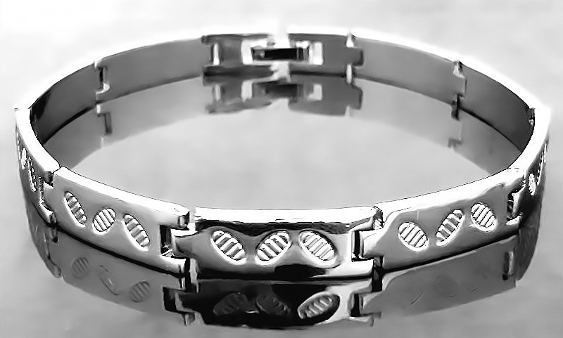 Браслет Аthena зі сталі. Родій. Довжина: 20,5 см. Ширина: 7 мм.