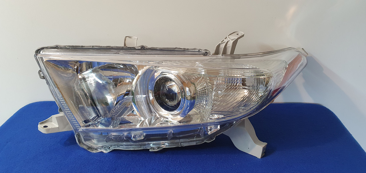 Фари передні Toyota Highlander 2010-2013