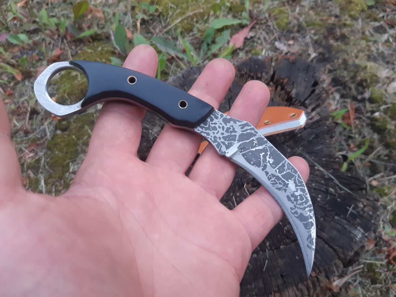 Ніж керамбит United Claw під дамаск