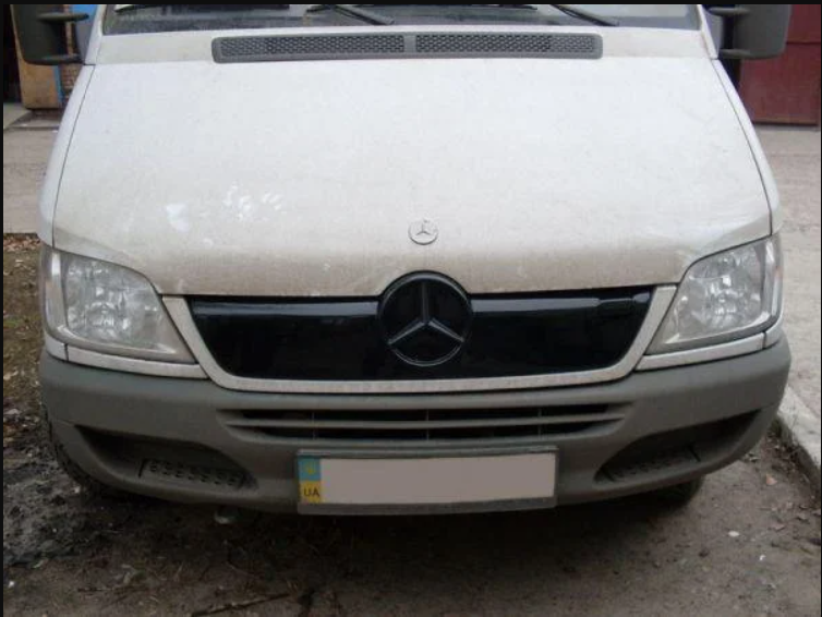 Зимова накладка Mercedes Sprinter CDI 2000-2006 на решітку радіатора Збільшена глянсова "FLY"