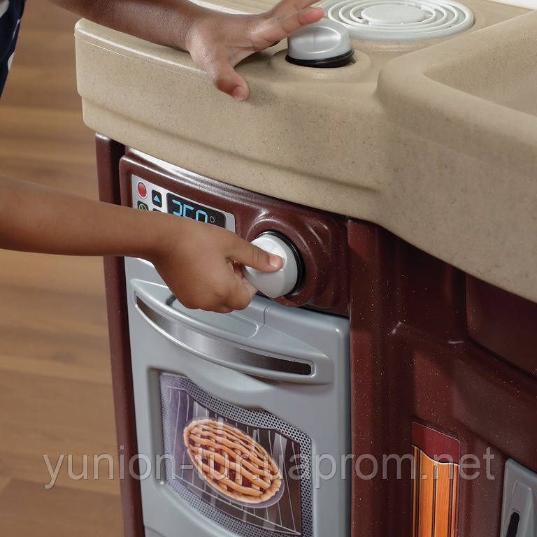 Step2 Best Chefs Kitchen ID 1273610327 12670