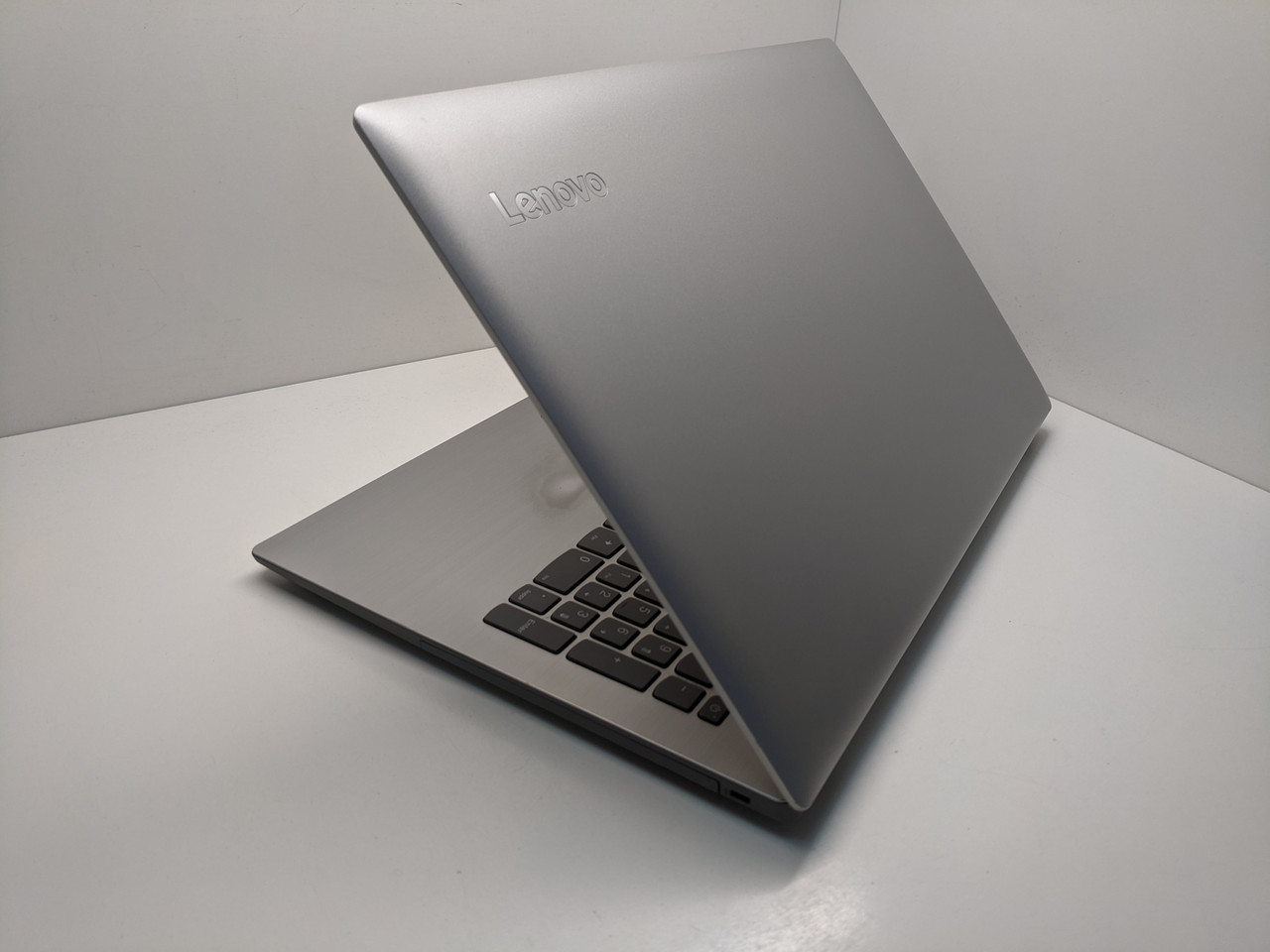 Ноутбук Lenovo IdeaPad 320-15AST