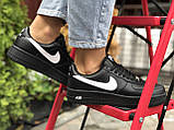 Жіночі зимові кросівки Nike Air Force шкіряні чорні з білим, фото 5