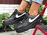 Жіночі зимові кросівки Nike Air Force шкіряні чорні з білим, фото 4