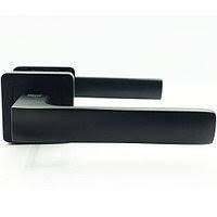 Дверна ручка TRION LIBERA 74 AL MB (BLACK) на розетці, чорна, алюміній