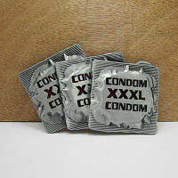 Пряжка для ременя Condom XXXL