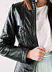 Шкіряна куртка жіноча VK чорна коротка (Арт. T401-2-201), фото 6