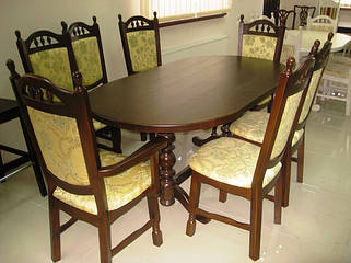 Стулья и табуреты из натурального дерева