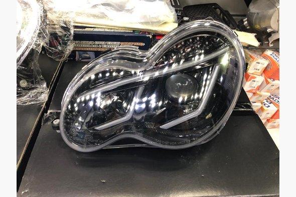 Передня оптика LED (2 шт.) Mercedes C-Klass W203