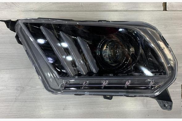 Передня оптика (2 шт., 2010-2015) Ford Mustang 2015︎ рр.
