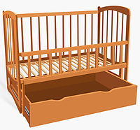 Детская кроватка деревянная маятник с выдвижным ящиком-шухлядой откидным бортиком "Комета" ольха цвет