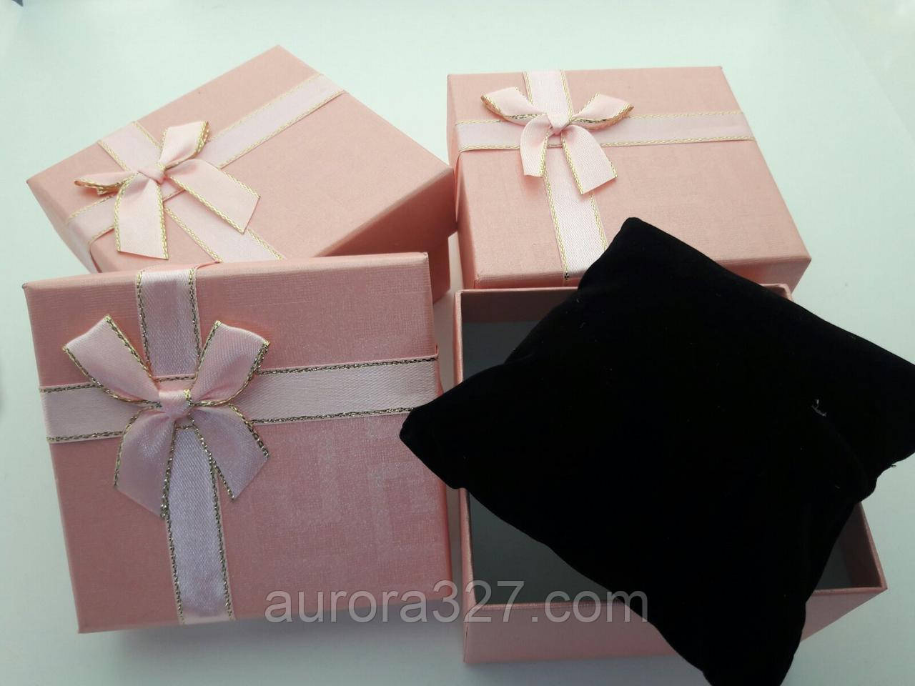 Подарункова коробочка під годинник "Геометрія з бантом" Рожевий
