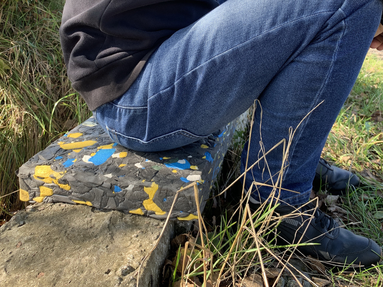 Подушка термоізолююча з піноматеріалу, килимок для колін або сидушка під попу