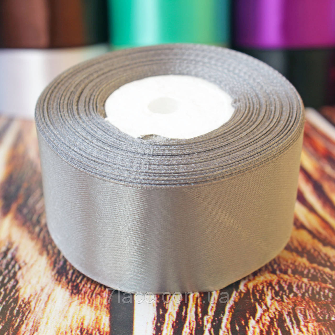 Стрічка атласна однотонна / колір СВІТЛО-СІРИЙ / ширина 4,0 см / бобіна 23 м