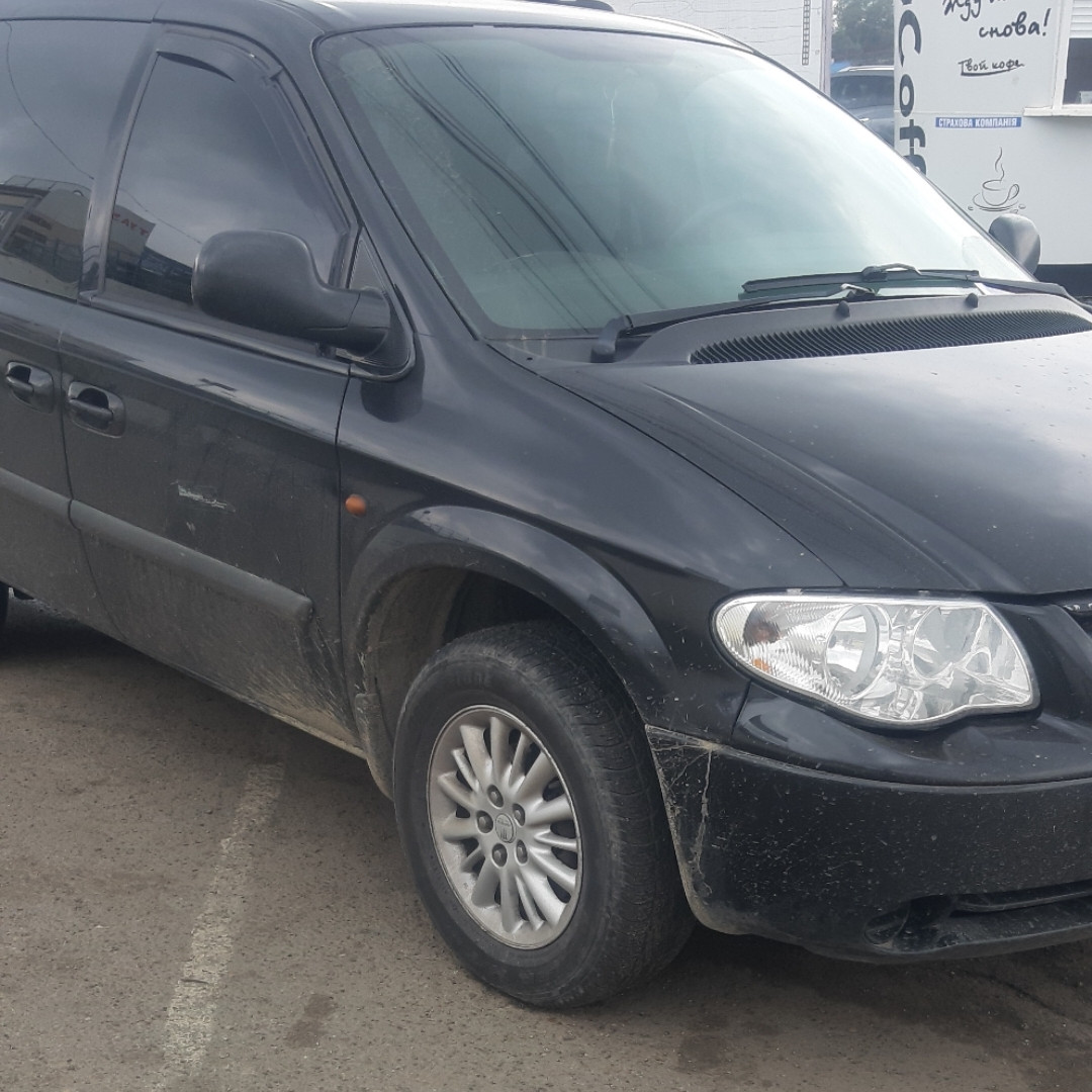 Дефлектори вікон (вітровики) CHRYSLER Voyager 1995-2007/Dodge Caravan 1995-2008 2шт(Heko)